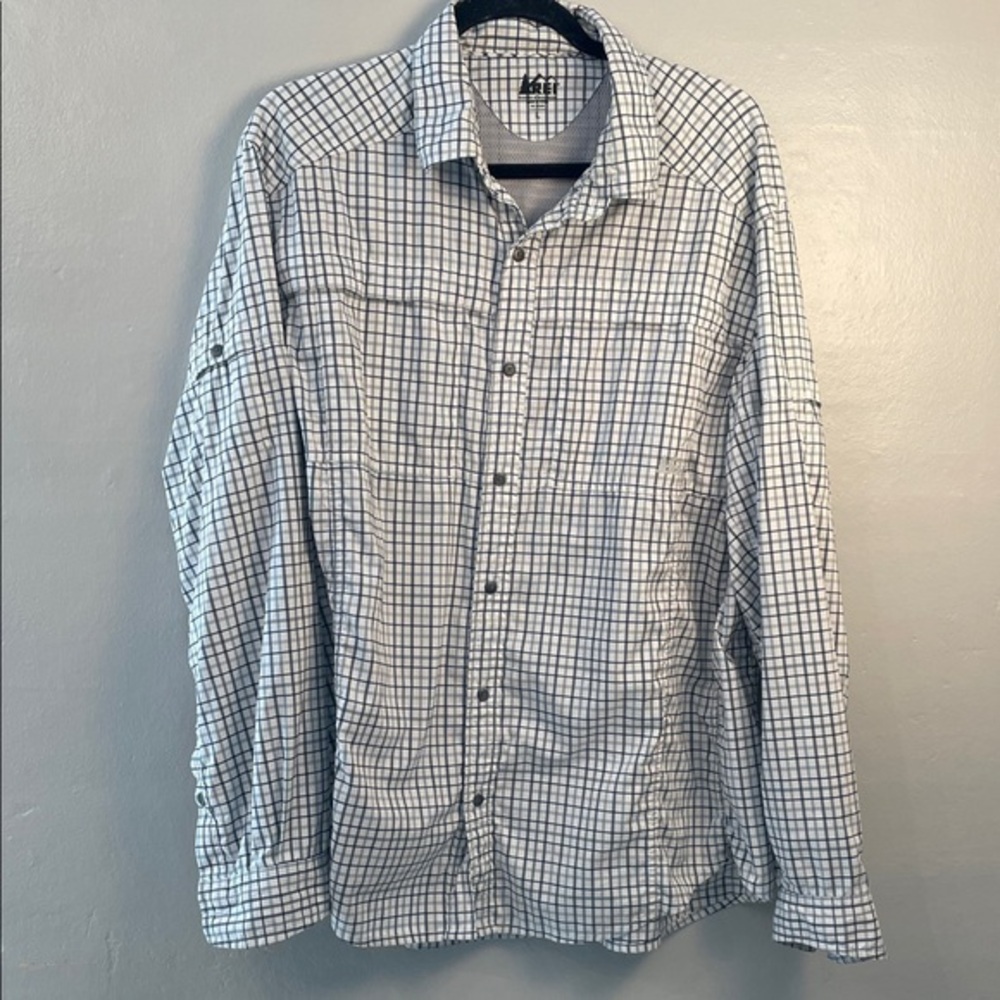 REI Men Plaid Vented Long Sleeve Roll Tab Button Down Shirt Size Large